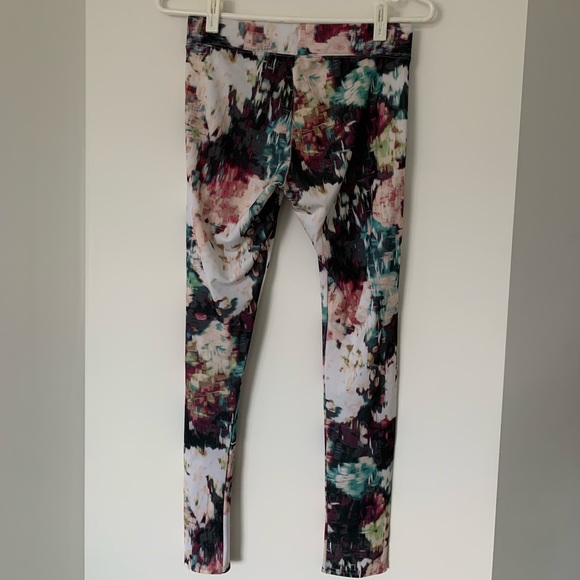 American Eagle High Rise Leggings - Picture 2 of 3